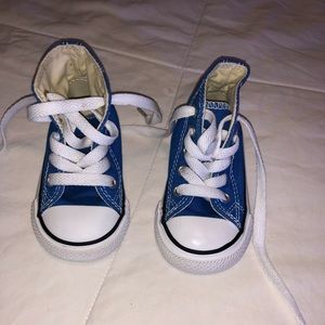 Kids converse